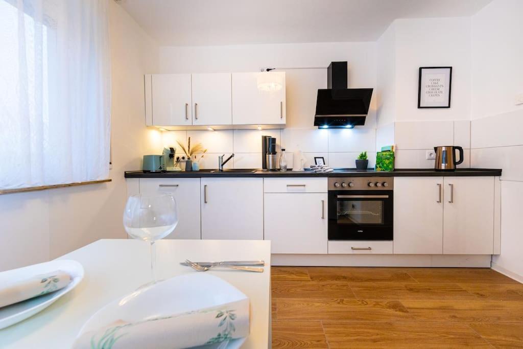 Charmante Wohnung In Koblenzer Innenstadt Koblenz  Luaran gambar